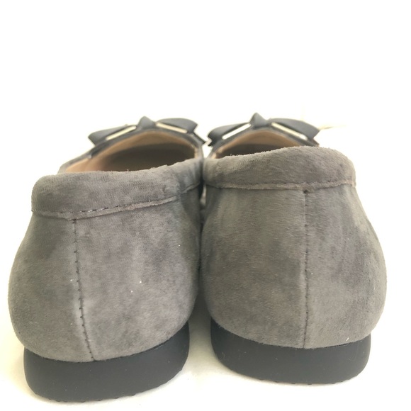 NWT Ellen Tracy Wanda Grey Loafers, Size 7.5 - Picture 5 of 7